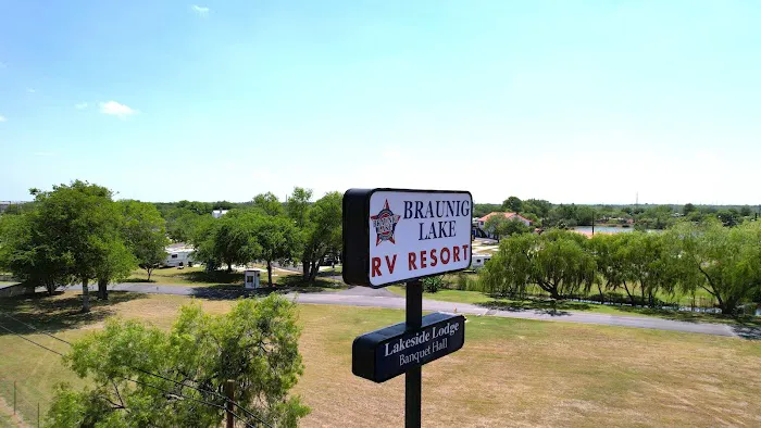 Braunig Lake RV Resort Picture 3