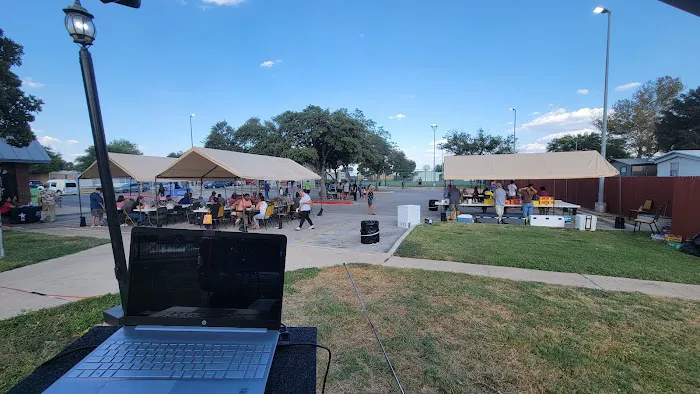 Indian Hills Manufactured Home Community Picture 5