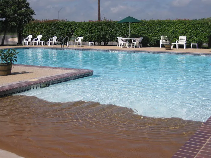 Indian Hills Manufactured Home Community Picture 3