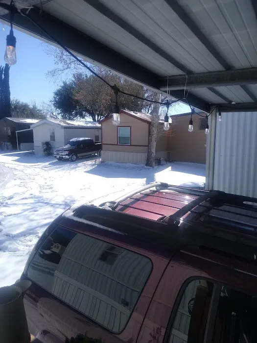 Indian Hills Manufactured Home Community Picture 2