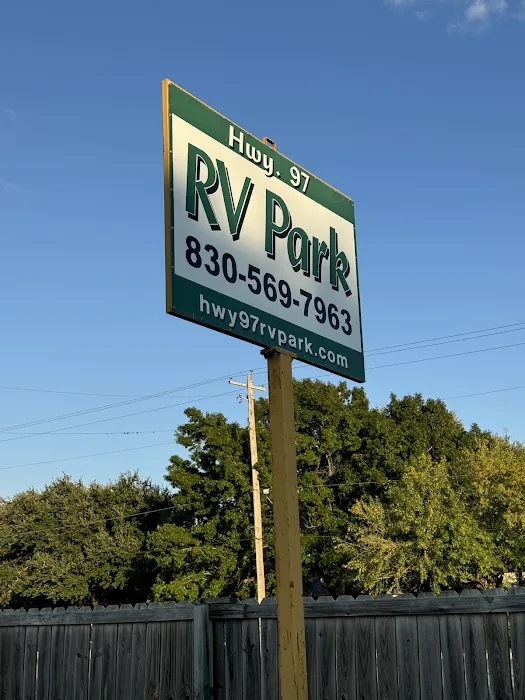 Hwy 97 East RV Park Picture 10