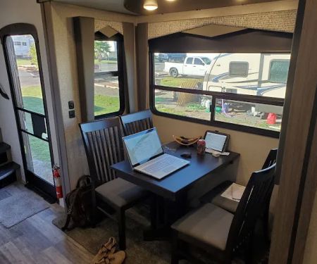 Bar M Mobile Home & RV Park