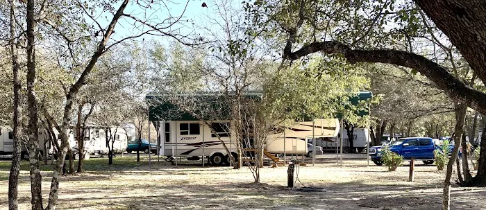 Shady Oaks RV Park Picture 5