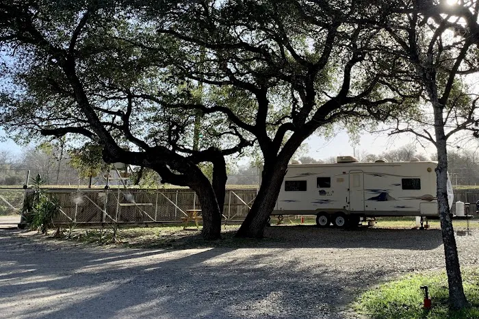 Shady Oaks RV Park Picture 8