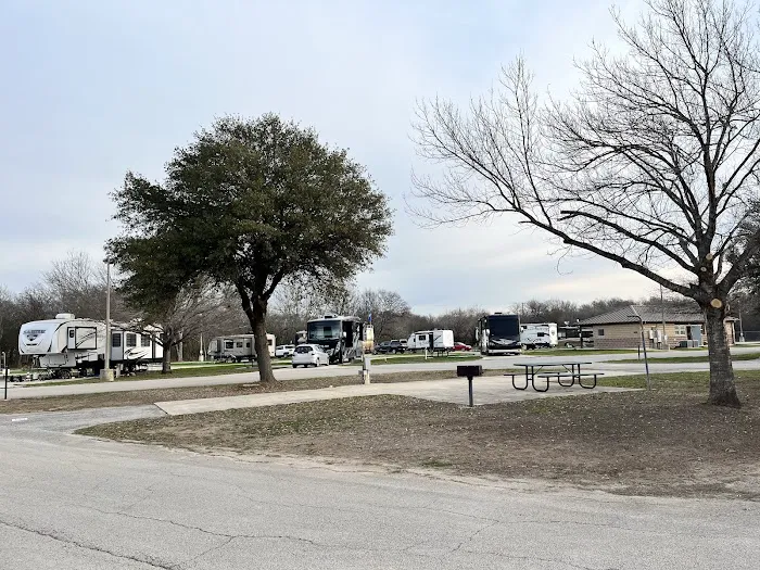 Fort Sam Houston RV Park Picture 3