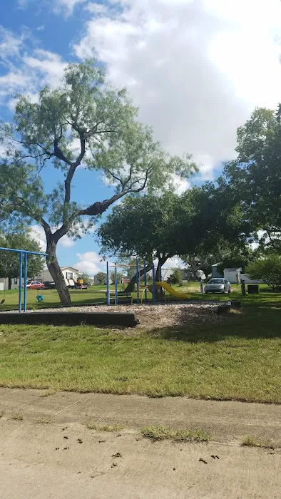 Pecan Grove Picture 9