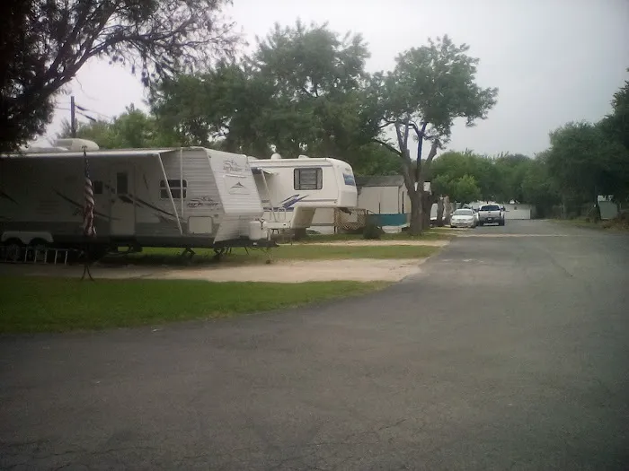 Universal City RV and Mobile Home Park (formerly ABC RV Park) Picture 2