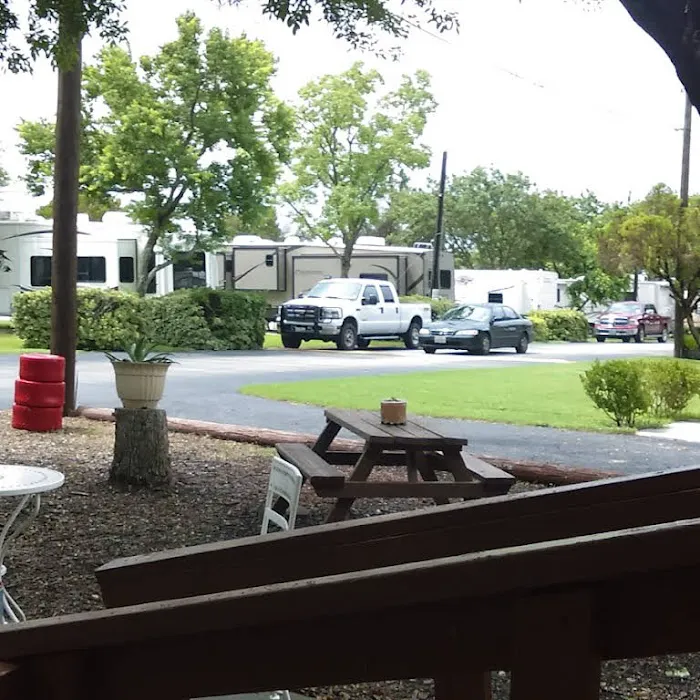 Universal City RV and Mobile Home Park (formerly ABC RV Park) Picture 9