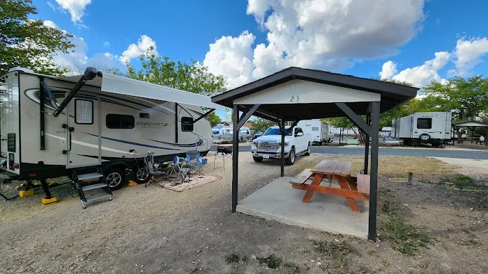 Stone Creek RV Park Picture 4