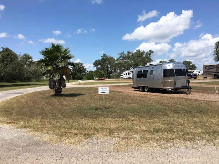 Angels In Goliad RV Park Picture 8