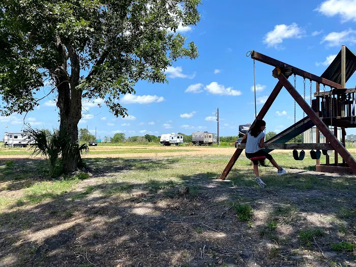 DaCosta RV Park Picture 1