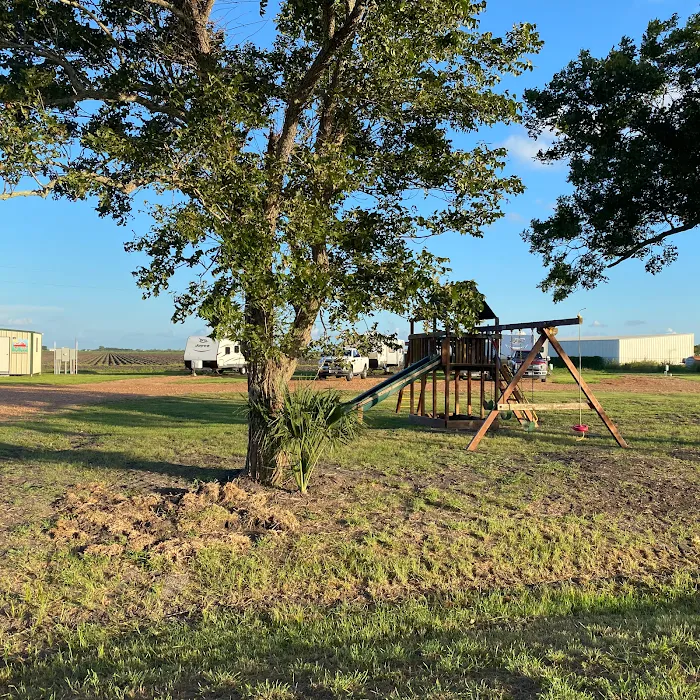 DaCosta RV Park Picture 8