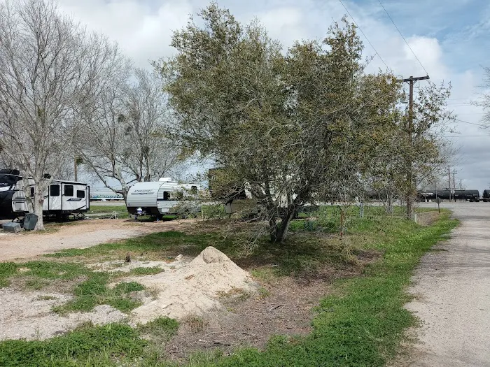 Call of Country RV Park Picture 2