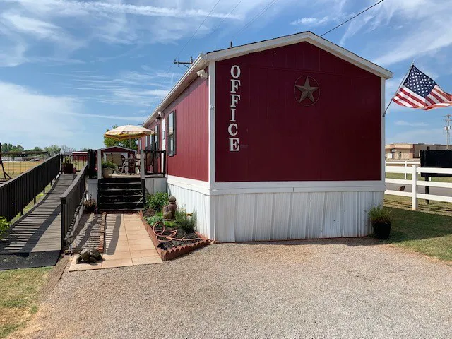 Sunnylane Estates Mobile Home Picture 3