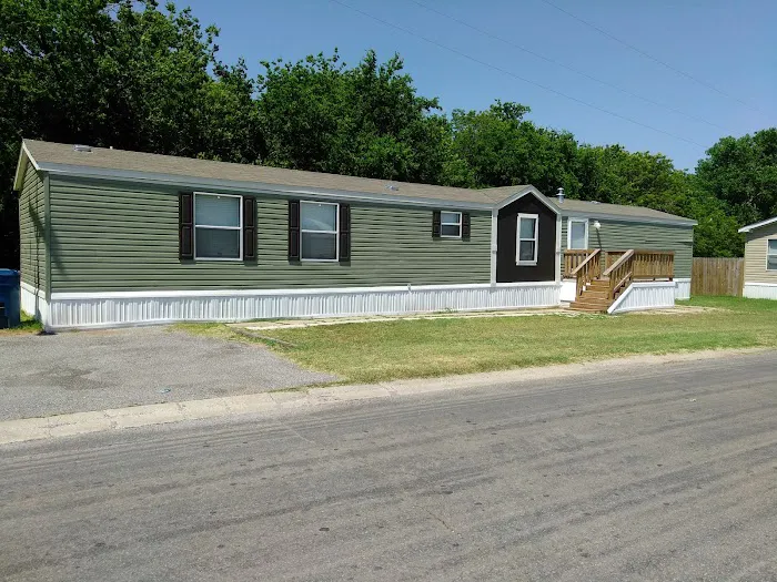 Sunnylane Estates Mobile Home Picture 8