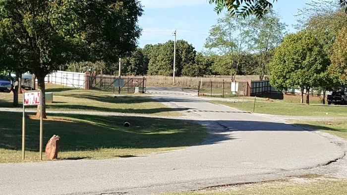 A-AAA Adult RV Park Picture 4