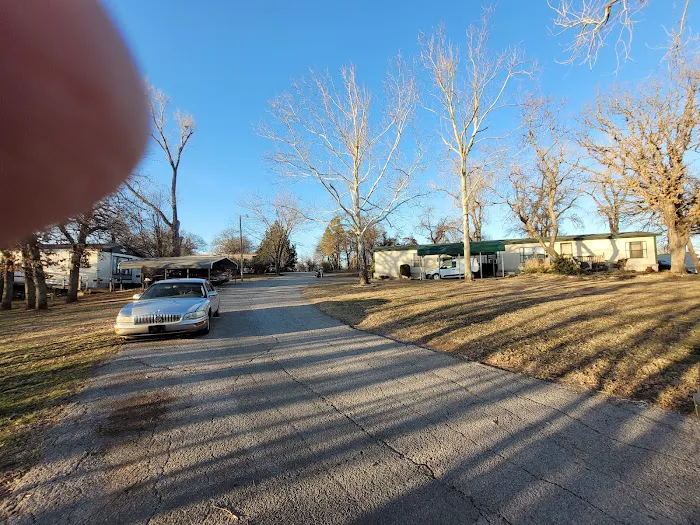 Sherwood Forest Mobile Home Community Picture 1