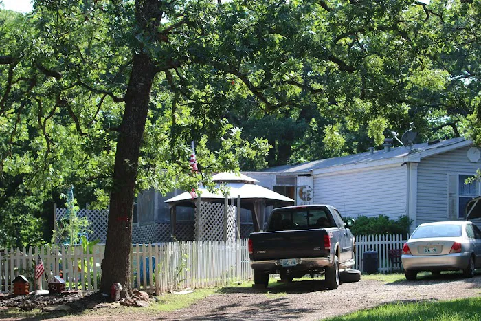 Pine country living mobile home park Picture 9