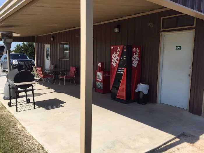 Town and Country RV Park of Marlow Picture 4