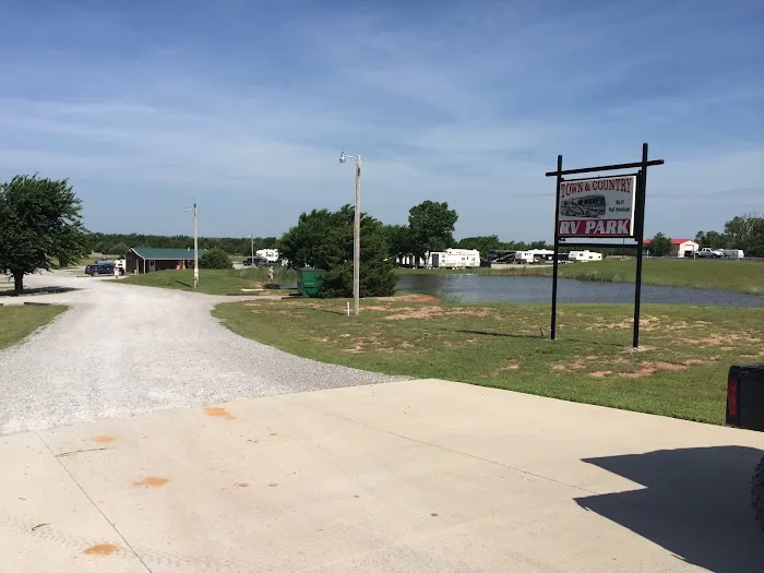 Town and Country RV Park of Marlow Picture 7