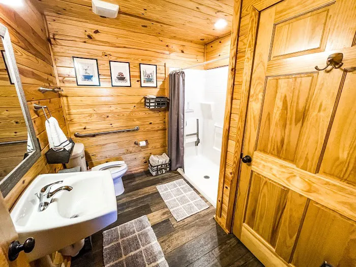 Lake DeGray Glamping and RV Park LLC Picture 3