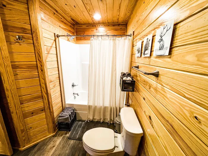 Lake DeGray Glamping and RV Park LLC Picture 6