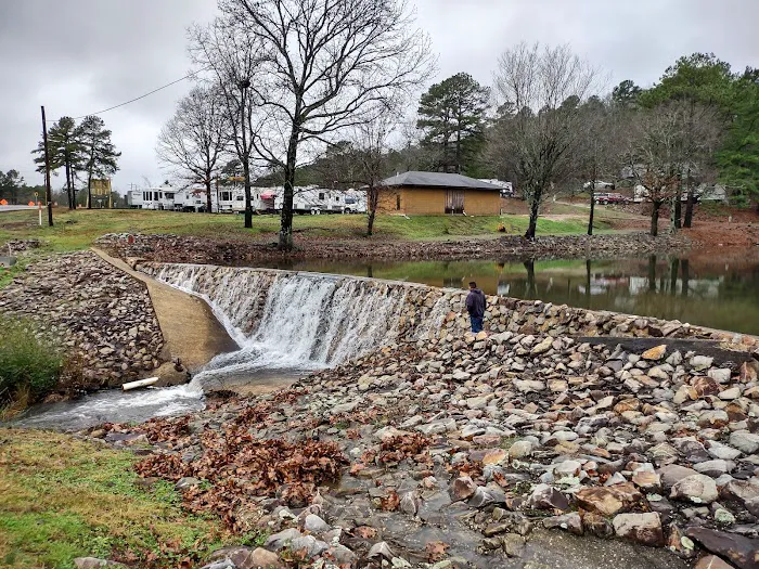 Mill Pond Village Mobile Home & R.V. Park Picture 6