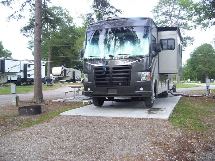 Treasure Isle RV Park Picture 9