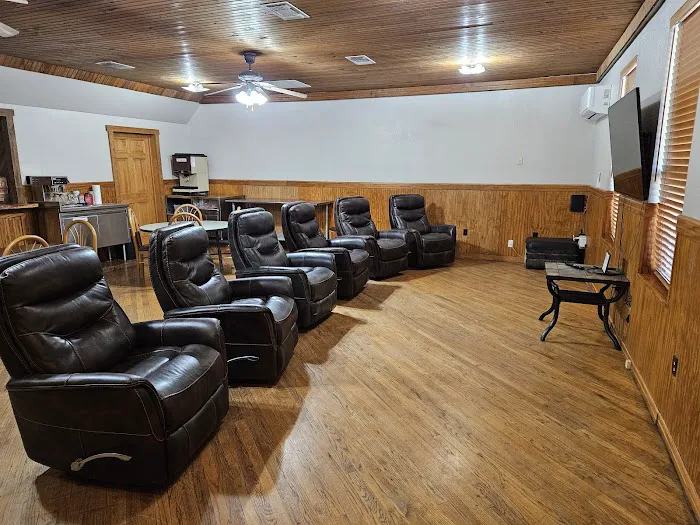 M Bar H Lodge and RV Park Picture 2