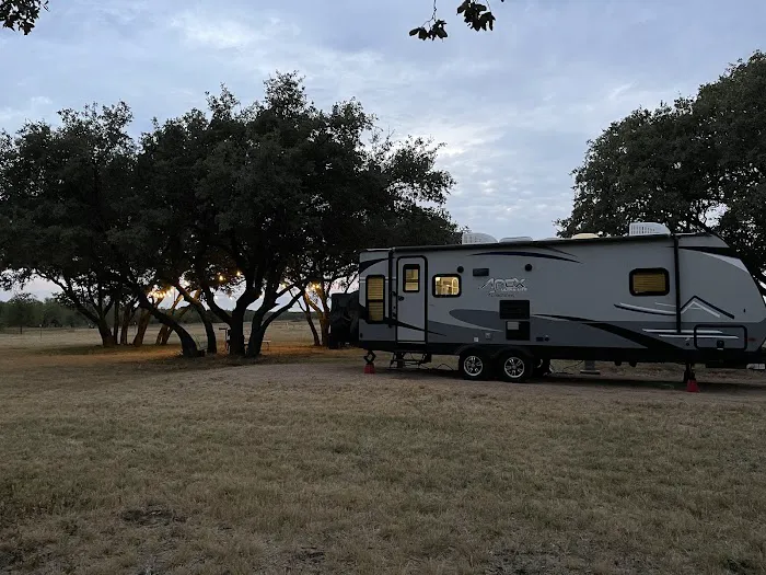 Camp Pecan Bayou RV Park Picture 3