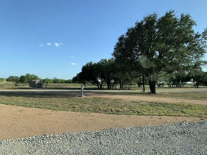 Camp Pecan Bayou RV Park Picture 5