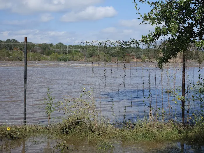 Kingsland Slab RV Camp Picture 9