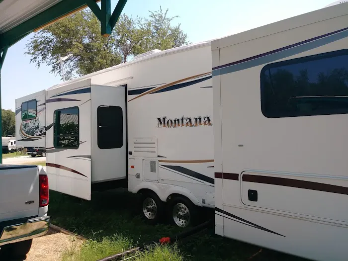 Hofbrau RV Park Picture 7