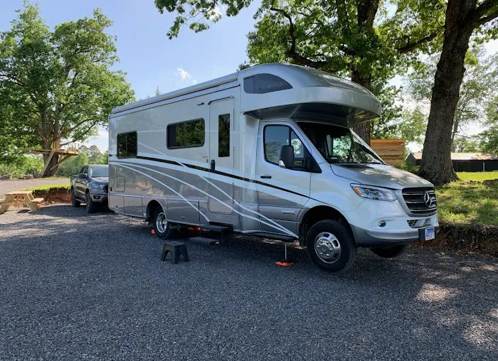 Grassy Road Cabins and Camping Picture 9