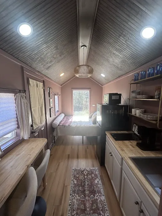 Grassy Road Cabins and Camping Picture 5