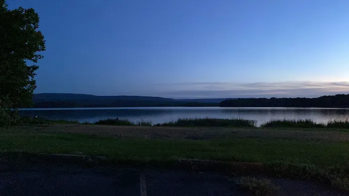 Shoal Bay RV & Campsites Picture 5