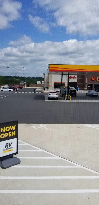 Love's RV Hookup Picture 6