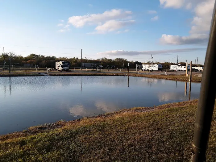 Gator RV Park Picture 7