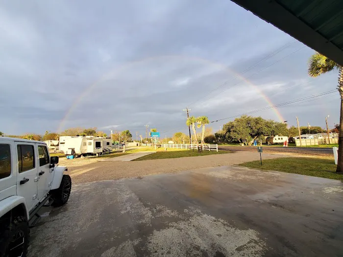 Driftwood RV Resort Picture 5