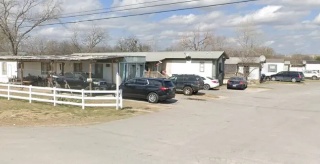 DonaHue Elite Mobile Home Community Picture 4