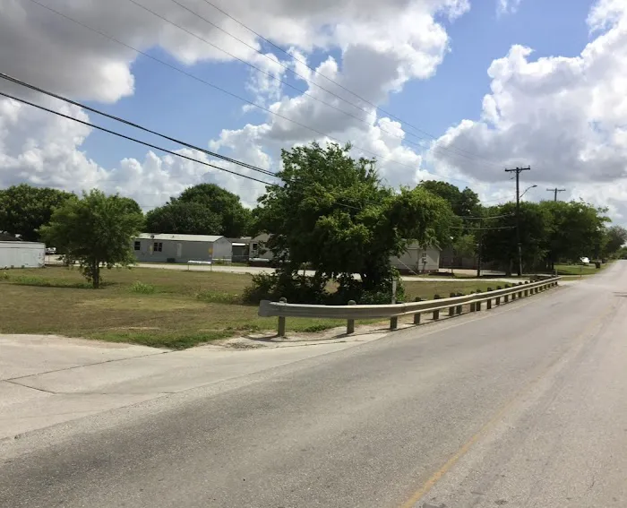 Coastal Bend Mobile Home Park Picture 8