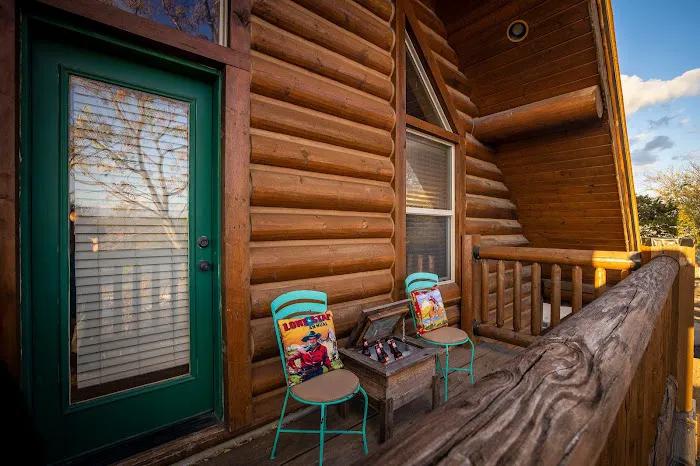 Corner Star Cabin (& RV Park) Picture 2