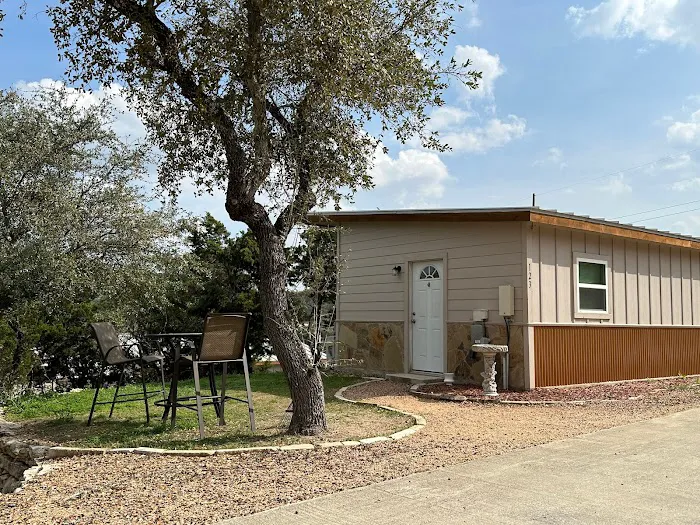 Fox Hollow RV Park & Cottages Picture 1