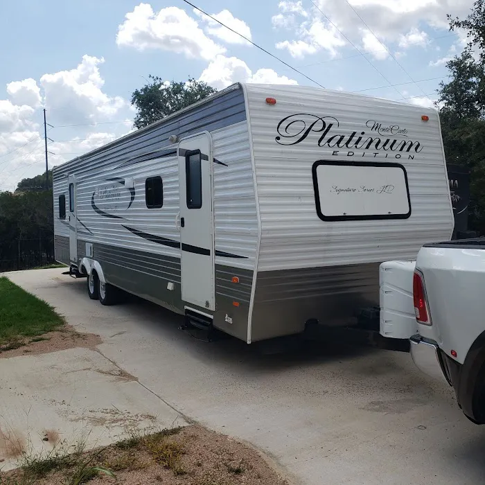 Fox Hollow RV Park & Cottages Picture 7