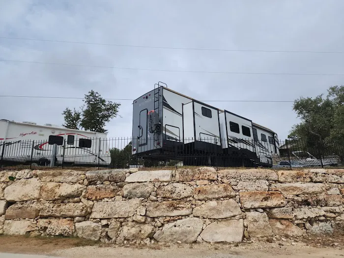 Fox Hollow RV Park & Cottages Picture 10