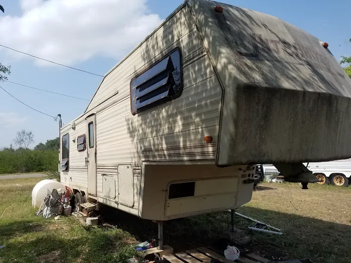 Windy Hills Rv Park Picture 2