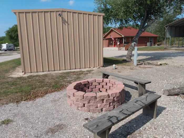 Beeville RV Park Picture 4