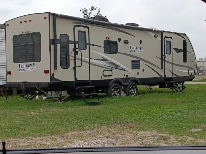 Mission Trails RV Park Picture 5