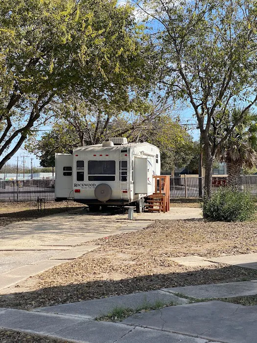 Roosevelt Mobile Home Park Picture 3