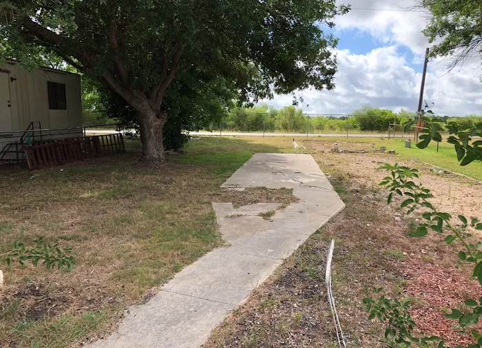 Applewhite Mobile Home Estates Picture 3